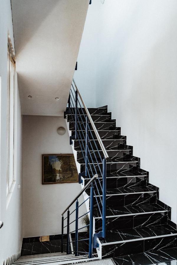 ジリナ Dudok Houseアパートホテル エクステリア 写真